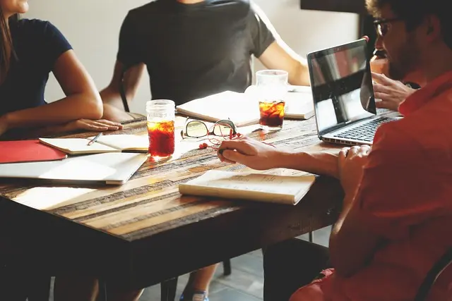 Comment analyser les garanties d'un comparateur mutuelle pro