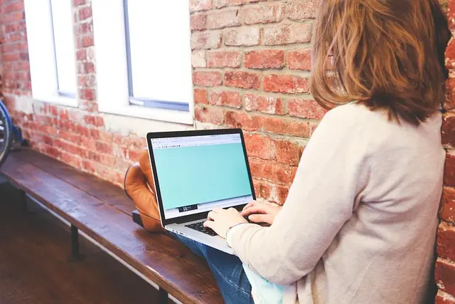 Comment choisir le bon comparateur de mutuelle pro pour vos besoins