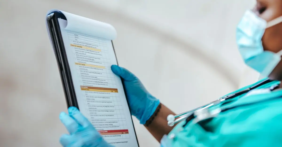 Les critères essentiels pour choisir une mutuelle pro adaptée
