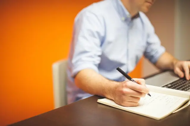 Comment interpréter les résultats d'un comparateur mutuelle pro