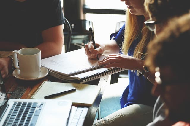 Les meilleures astuces pour utiliser un comparateur mutuelle pro